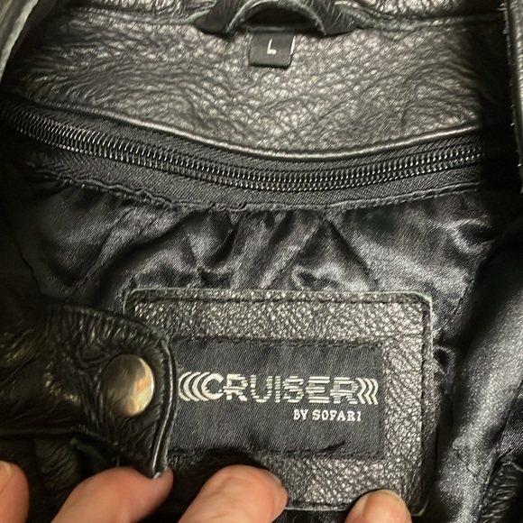 Vintage leather motorcycle jacket - Picture 5 of 14